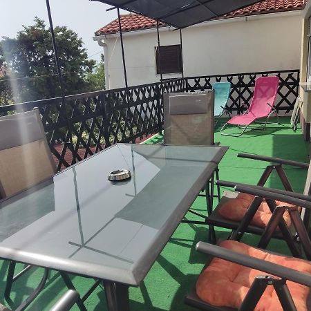 Apartment Teresa With Big Terrace Dramalj Crikvenica Exterior foto