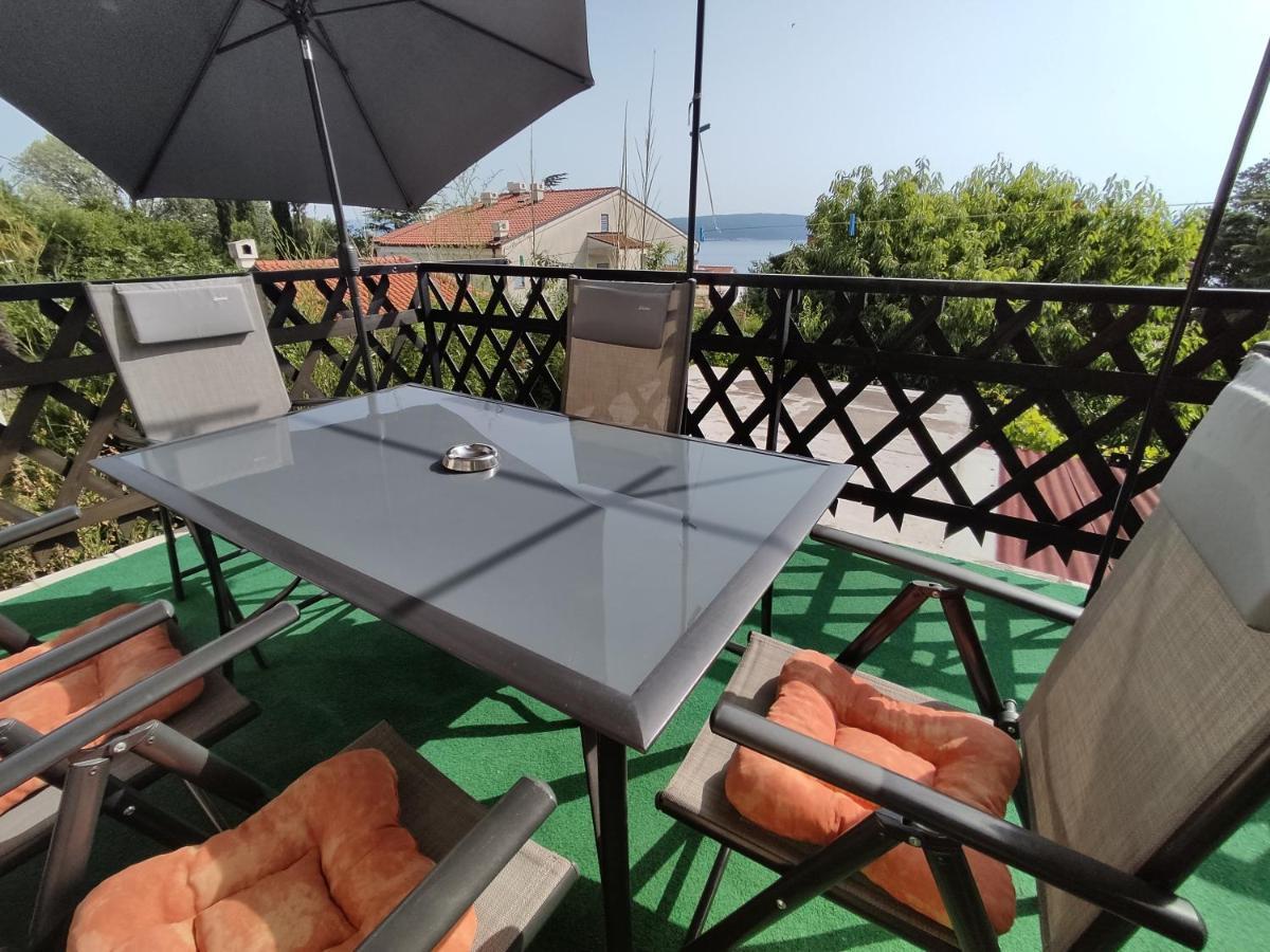 Apartment Teresa With Big Terrace Dramalj Crikvenica Exterior foto